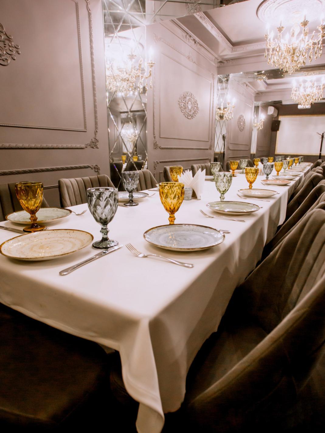Indis Restaurant